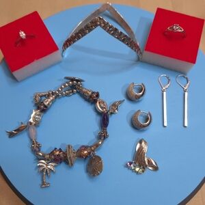 74.89 GRAMS STERLING SILVER 925 JEWELRY LOT CHARM BRACELET RINGS EARRINGS